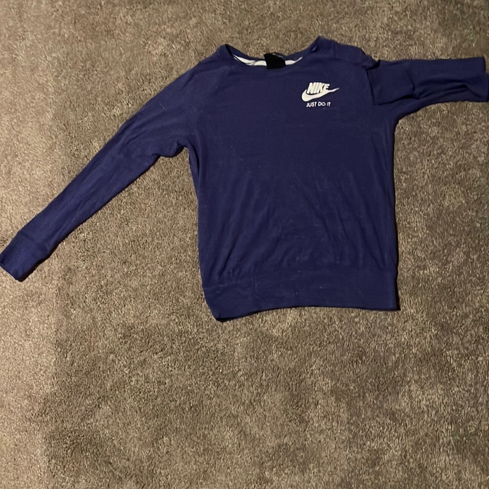 Nike purple long sleeve shirt